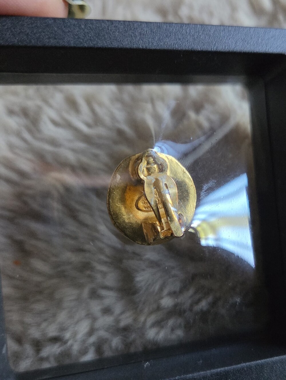 Authentic Chanel Single Clipon Earring - Picture 8 of 8